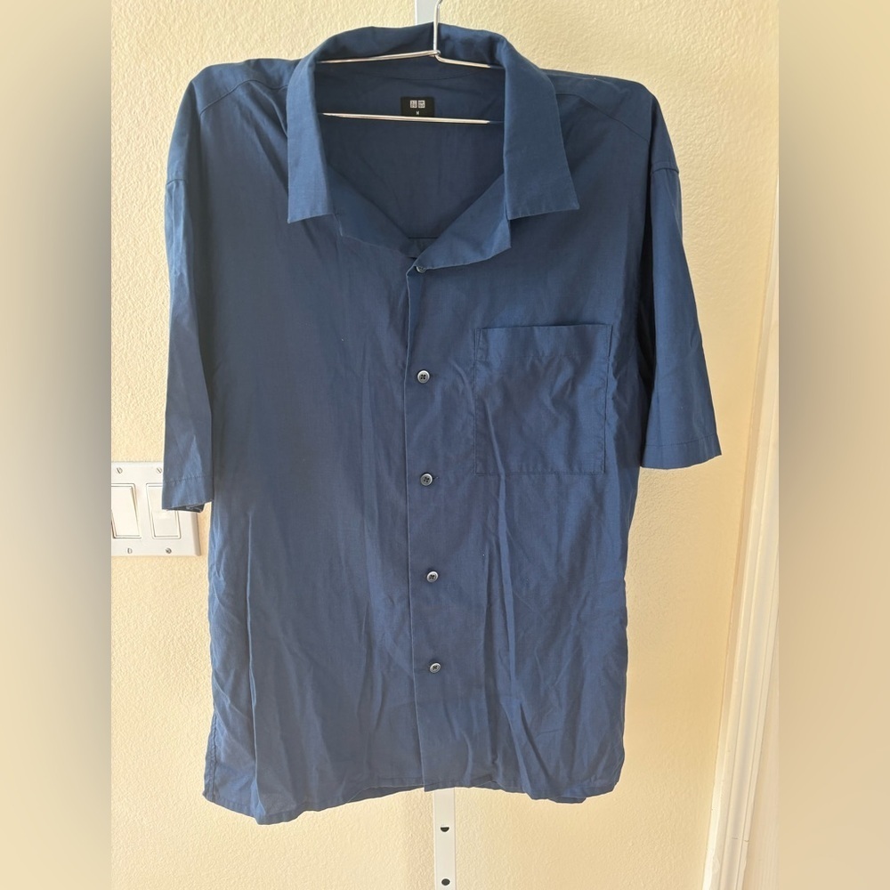 Uniqlo Open Collar Short Sleeve Shirt in Blue - Size M - Picture 2 of 4
